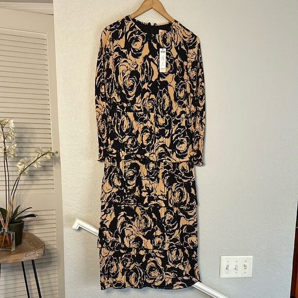 NEW Chico’s Floral Pleated Tiered Dress Black Label Tan Cocktail Party High Neck - Picture 2 of 10